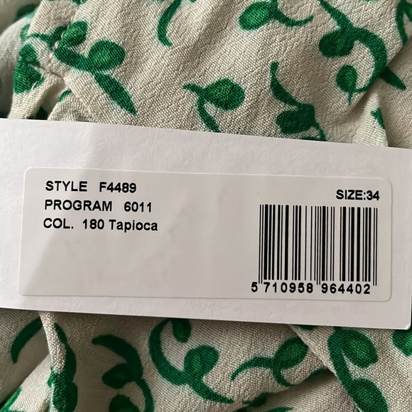 NWT Ganni ditsy floral front tie viscose skirt. Sz 2 - Picture 15 of 15